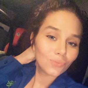 Meet your Posher, Sierra